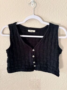 Madewell Basketweave Black Knit Cropped Button-Front Vest